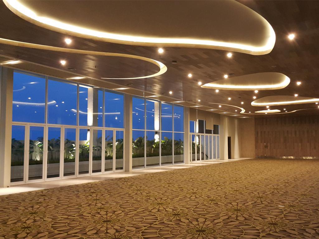 Swiss-Belcourt Bogor Hotel Екстериор снимка