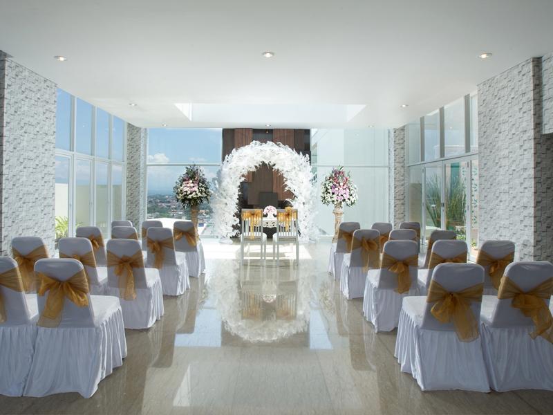 Swiss-Belcourt Bogor Hotel Екстериор снимка