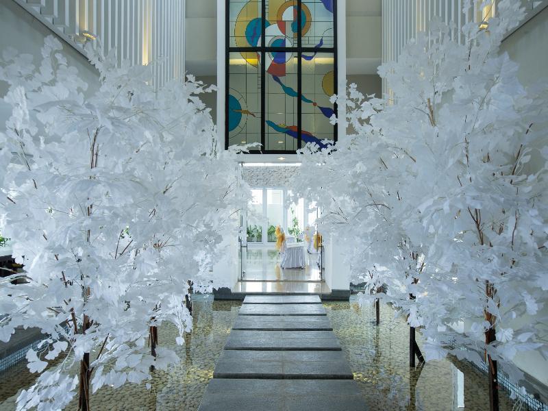 Swiss-Belcourt Bogor Hotel Екстериор снимка