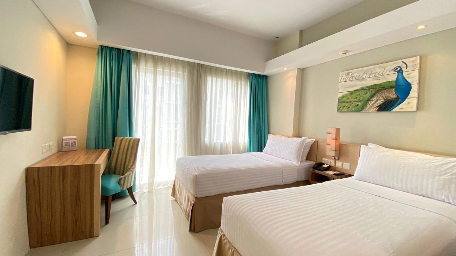 Swiss-Belcourt Bogor Hotel Екстериор снимка